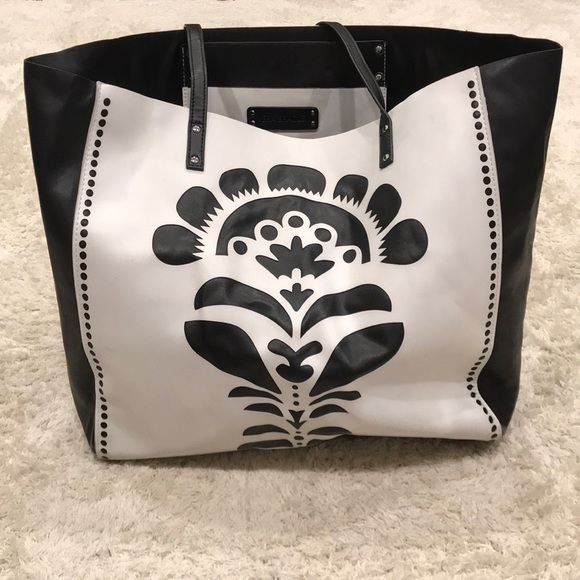 Vera Bradley Faux Leather Tote - Picture 2 of 6